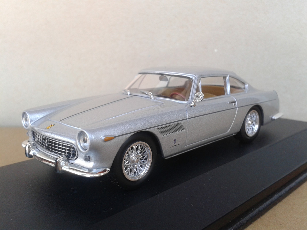 1960 Ferrari 250 GTE 2 2 Serie 1 (Ixo - nº 48 Ferrari RBA) (2)