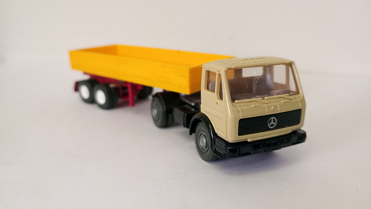 Mach (3506)
