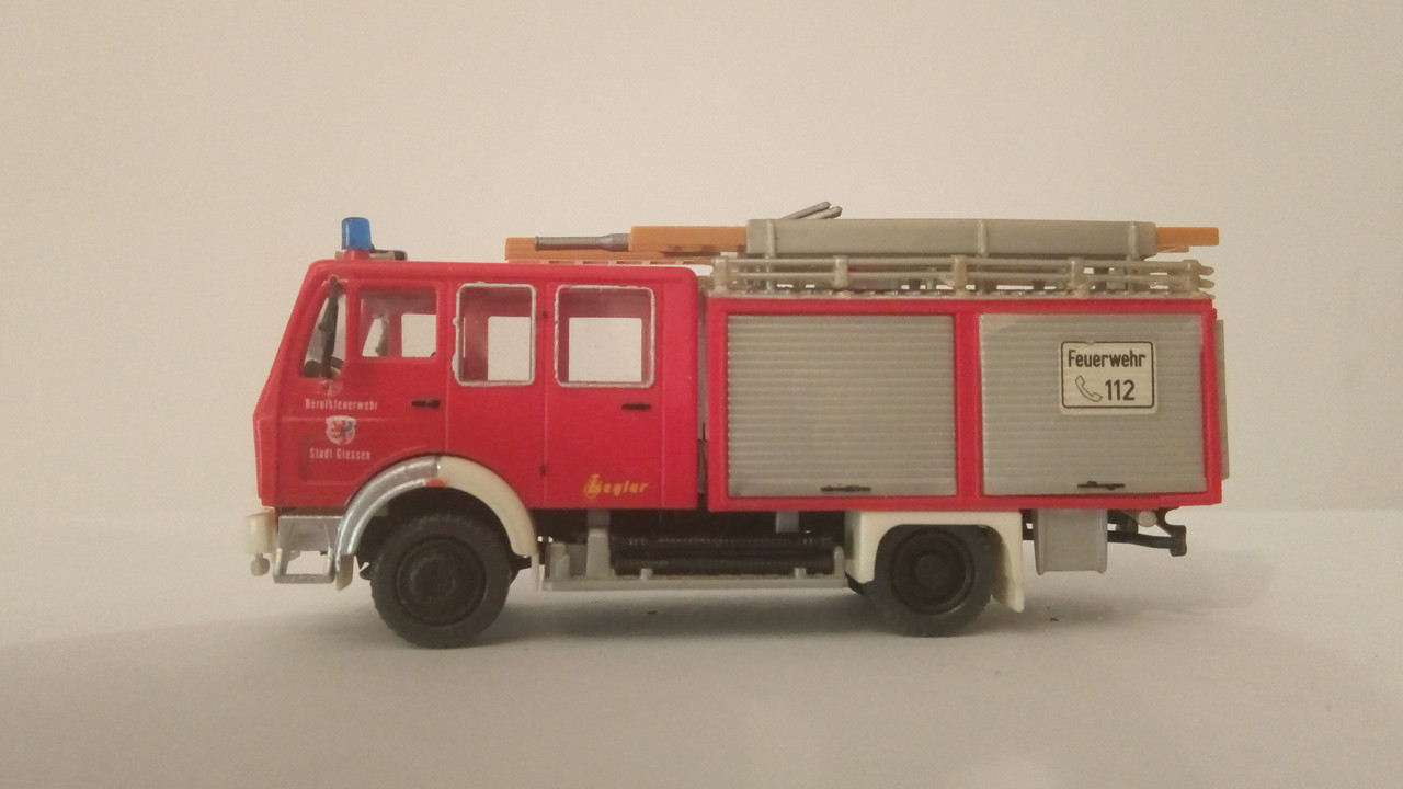 Macht (7883)