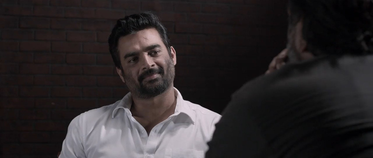 Vikram Vedha 2017 WebRip [Tamil] 480p 720p ESub Screenshot