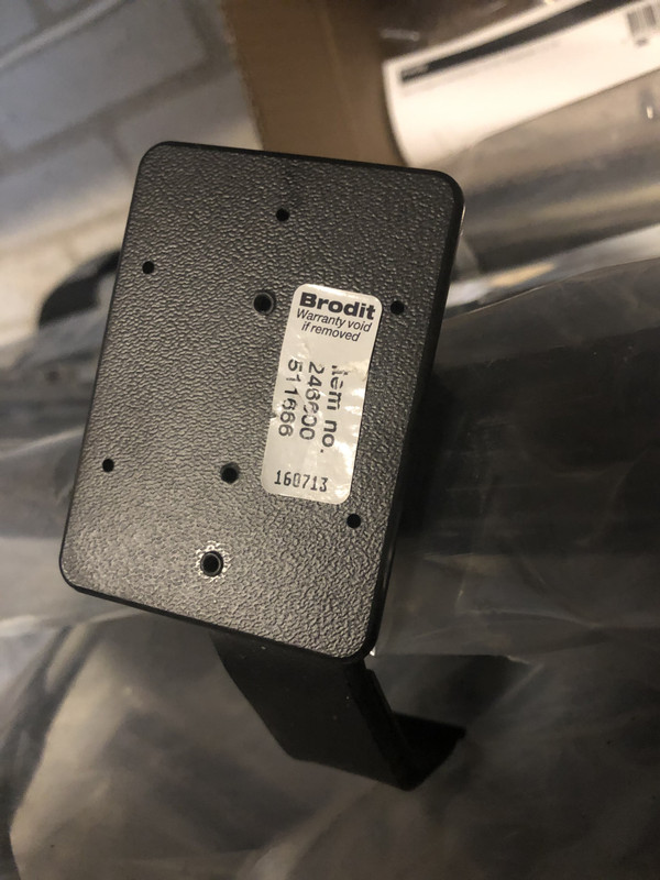 DA1978E9-3E11-4C9B-8D51-DF2E54675813