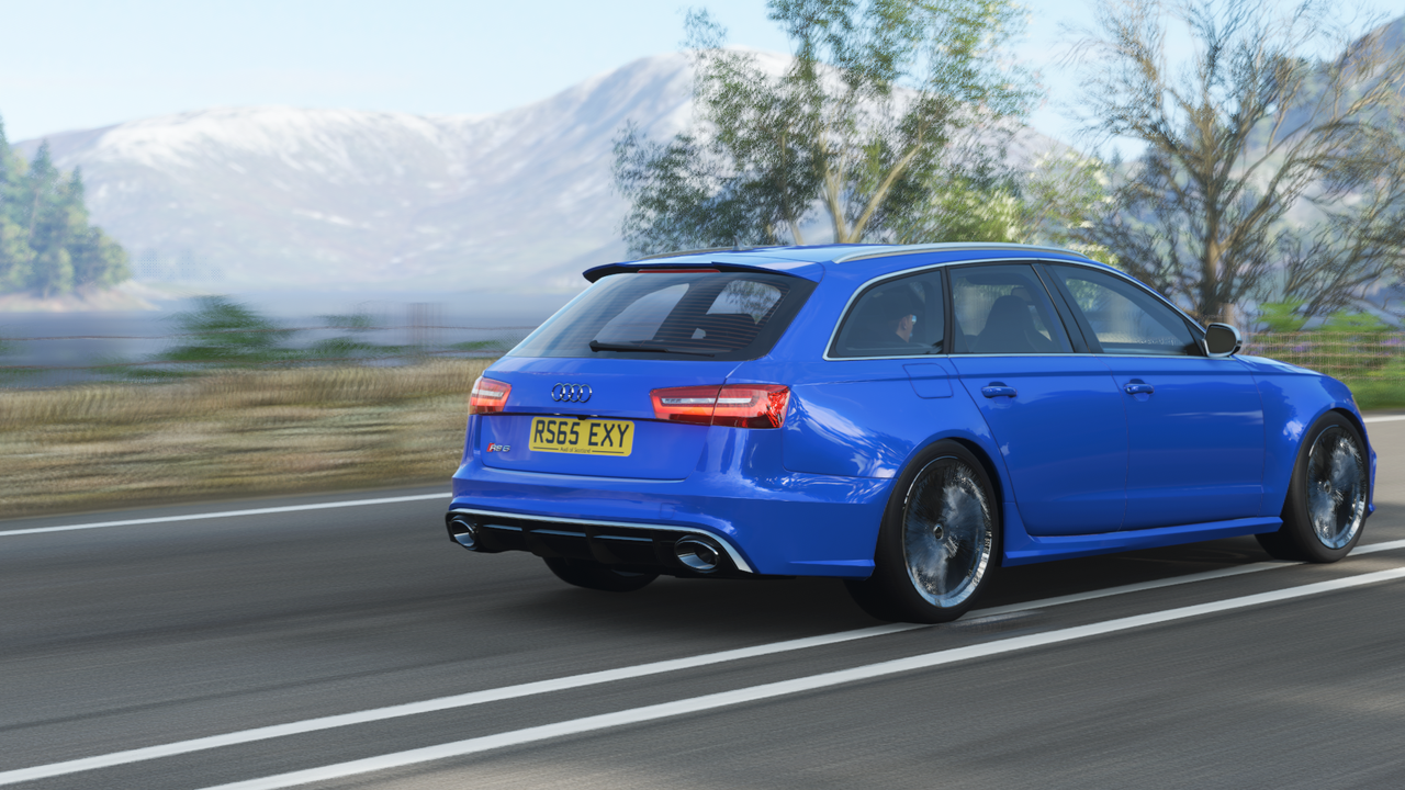 FH4-Audi-RS6-Avant-8.png