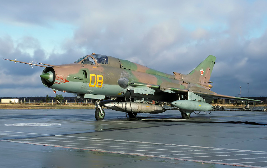 20 GvAPIB Su-17M4 08 yellow_16103
