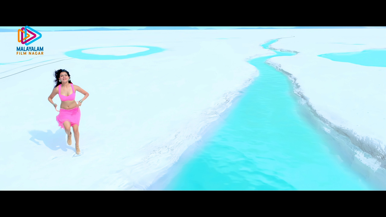 Samantha Hot Song 01 Alludu seenu 4K  sourch.mp4_snapshot_00.36.524