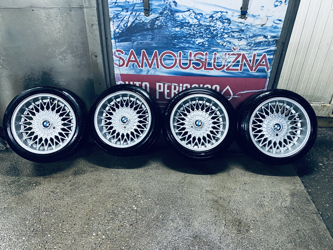 13D80A36-11E8-466D-8D1E-D6E0F1227825