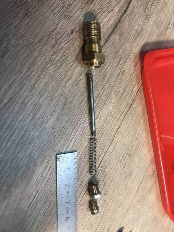 FF74C0A0-7F22-4B43-A291-2281EC7CD160