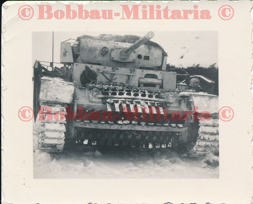 Fallschirmjäger-Sturmgeschütz-Brigade 1944 Panzer III Zusatzpanz