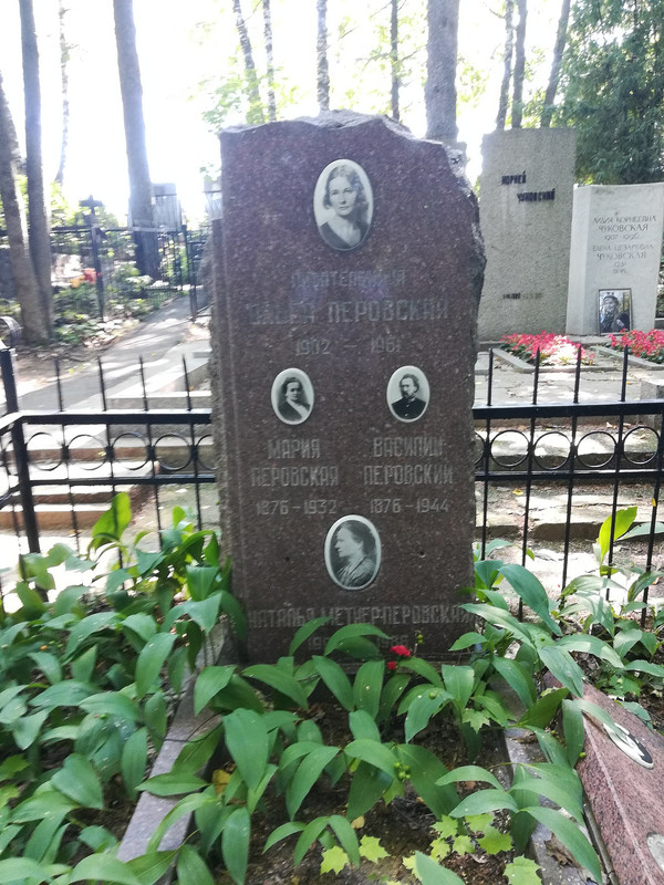 Peredelkino-Cemetery-20180801-100420