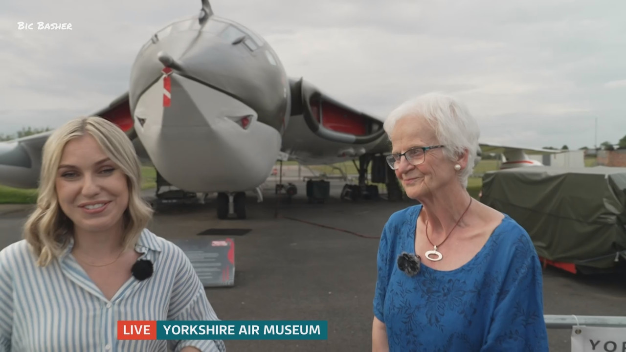 08.11 - 18.00.00 - ITV News Tyne Tees. The new film from Rogue One di....ts_snapshot_24.48.827
