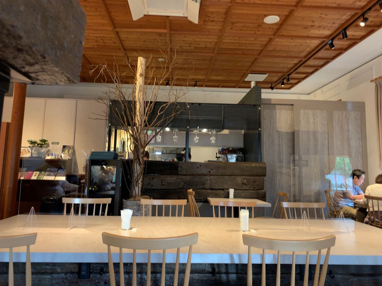 Primo Fito at Karuizawa Station｜A Vegan Italian Lunch with Beer
軽井沢駅の旧駅舎で味わうイタリアン｜プリモフィト軽井沢駅舎店のヴィーガン御膳