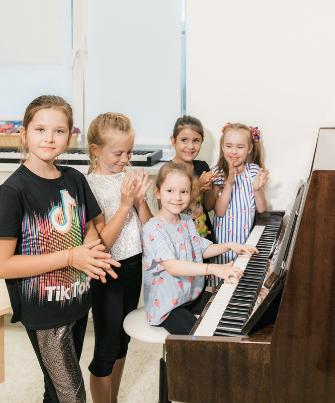 Игра на инструментах — фото 1