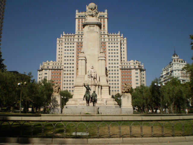Madrid 2016 un paseo por nuestra historia - Blogs de España - Lunes 8 de Agosto: Llegada y primeros pasos por la ciudad. (10)
