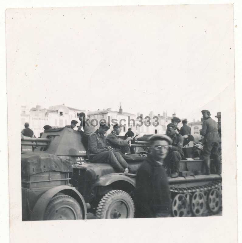Foto La Rochelle 1940 Panzerjäger Panzer Halbket