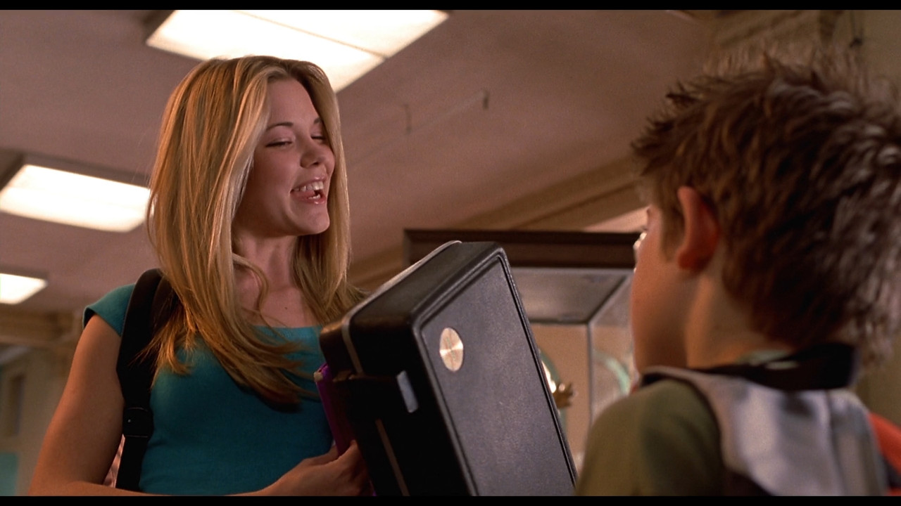 Max.Keebles.Big.Move.2001.1080p.WEB-DL.DD 5.1.H.264-DeDo.mkv_snapshot_00.12.10_[2022.06.12_12.36.35]