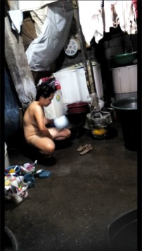 [Image: Voyeur22665111851.jpg]