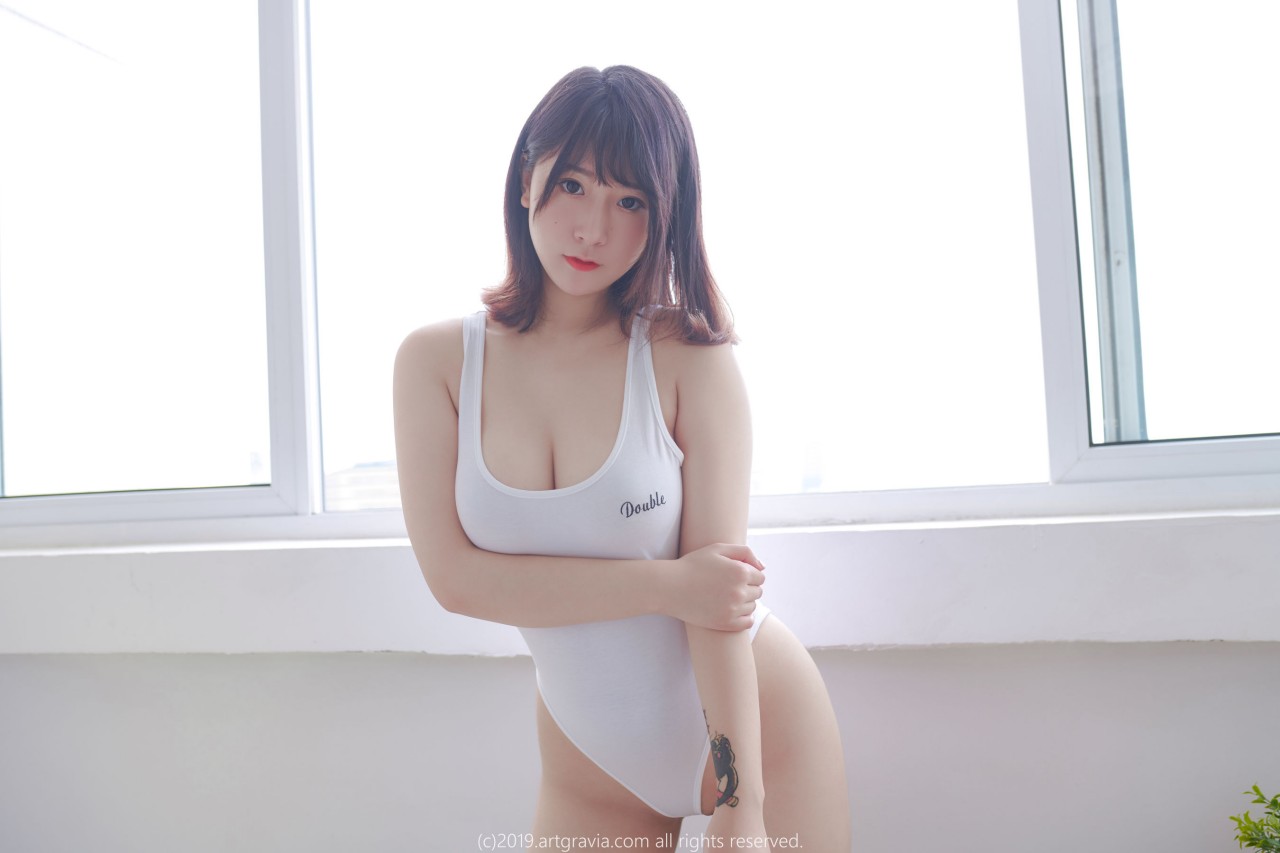 猫九酱sakura《夏日风吊带背心美女》写真，清新与活力的COS妹子插图9
