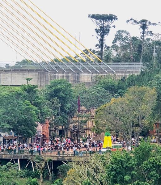 В джазе только девушки или аргентинско-бразильский калейдоскоп В джазе только девушки или аргентинско-бразильский калейдоскоп