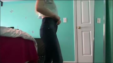 [Image: Voyeur31665152822.jpg]