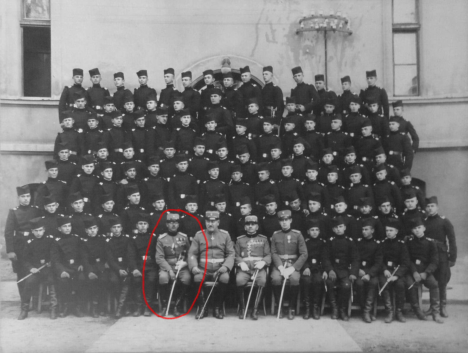 [Слика: img231.jpg]