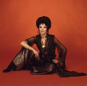 Joan-Collins-h41