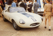 24 HEURES DU MANS YEAR BY YEAR PART ONE 1923-1969 - Page 49 60lm06-Jag-EType-D-Gurney-W-Hanseng-1