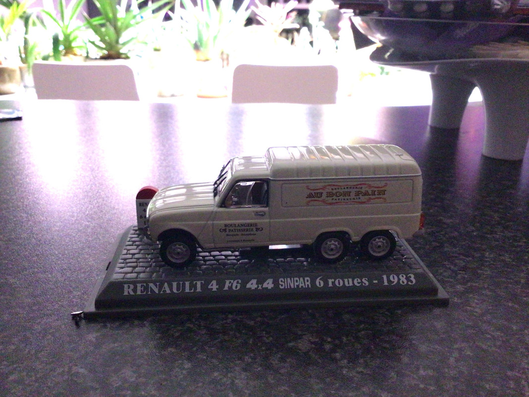 8A8AF8E1-DF7B-4B6C-BC81-C94D0D872A2D