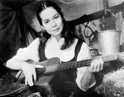 nancy-kwan-b12