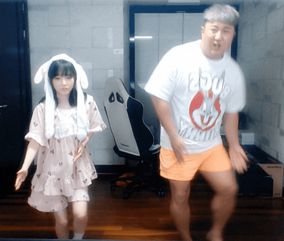 7.gif