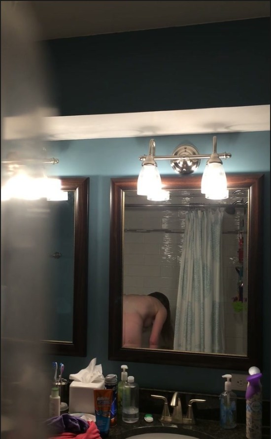 [Image: Voyeur10525140039.jpg]