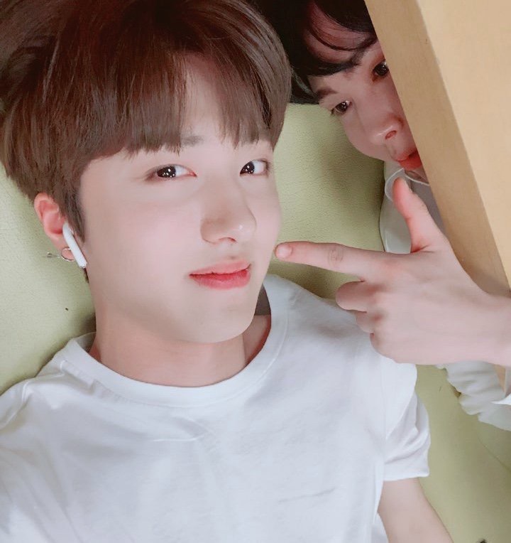 47208821-14-D5-4306-9-AAF-41-FB92-A22913