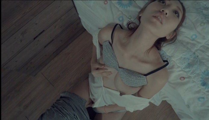 Screenshot of Step Brother (2016) &bull; korean on MovieLinkBD