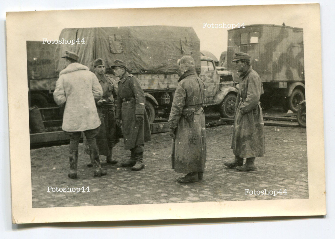 Foto Russland 1944 Rückzug Tarn - LKW Tarnung