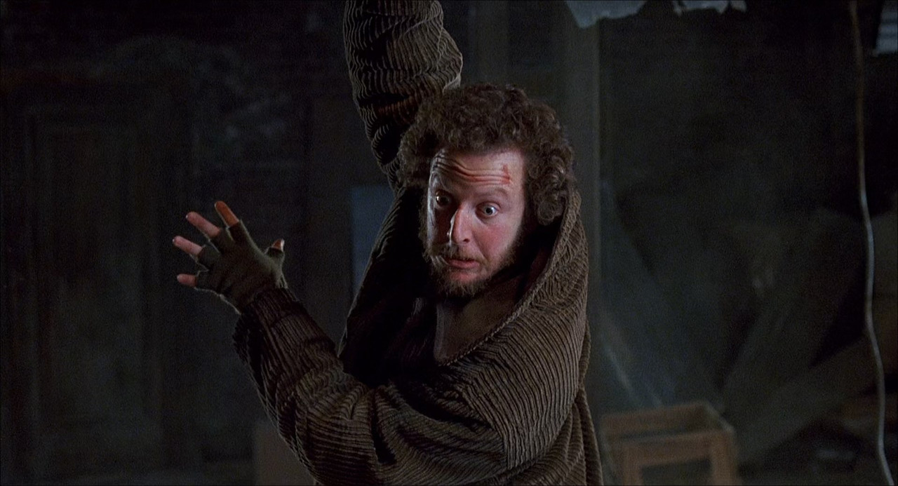 Home Alone 2 - Lost in New York 1992 (1080p x265 10bit Tigole).m