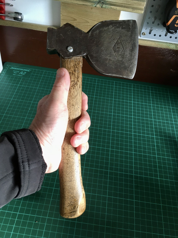 EE7F1B49-557E-46A2-A551-CE7A4BC24214