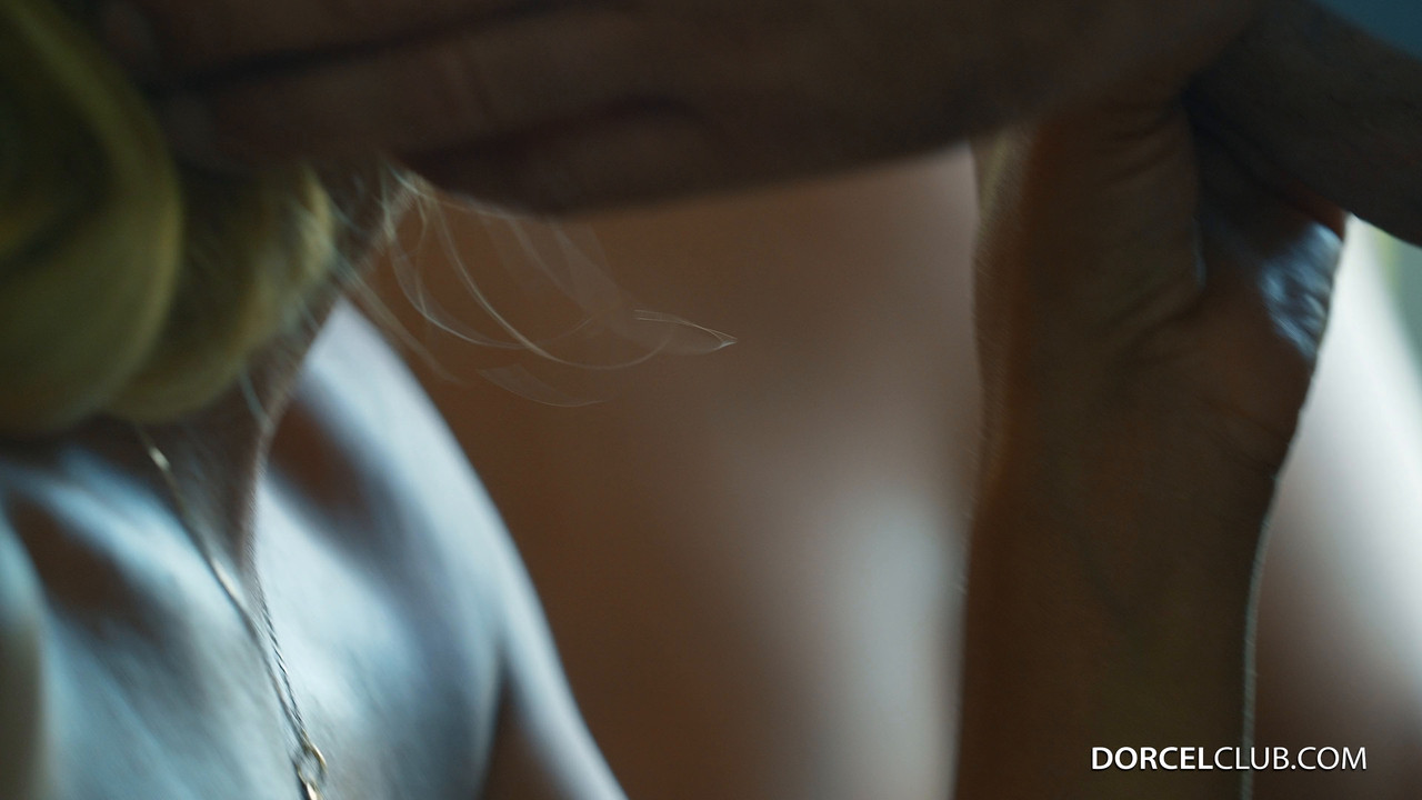 Mariska Shalina Devine - Mariska’s Special Invitation 4K - DORCELCLUB.mp4.0008