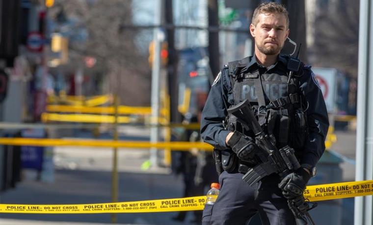 Una calle bloqueada en Paderborn, Alemania el domingo 8 de abril de 2018