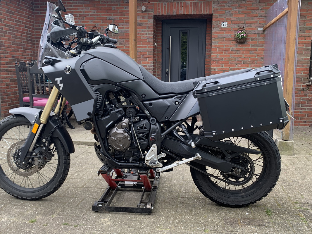 4DE233D2-ADAA-430A-83A0-71AD5761D789