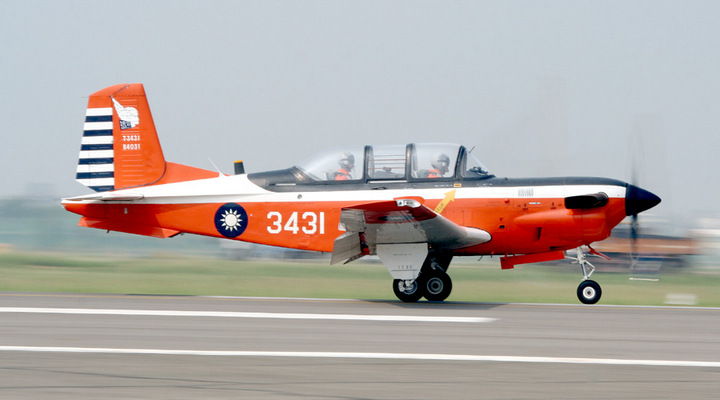3431_ROCAF_Beech_T_34C.jpg