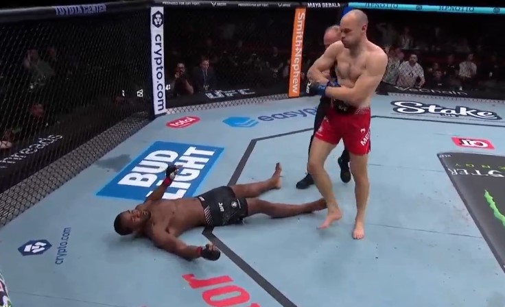 Урош Медич нокаутира брутално Джеф Нийл