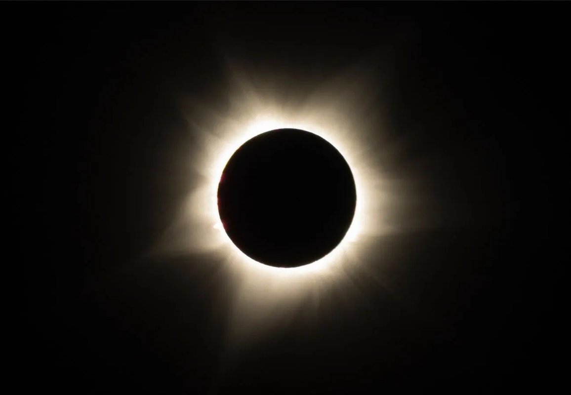Te decimos cuando y donde se podrá ver el próximo eclipse solar total