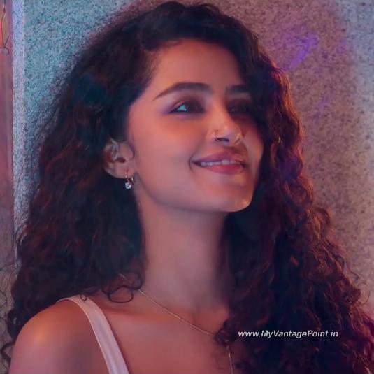 17-Anupama-Parameswaran-as-Lilly-Joseph-in-the-movie-Tillu-Square-2024