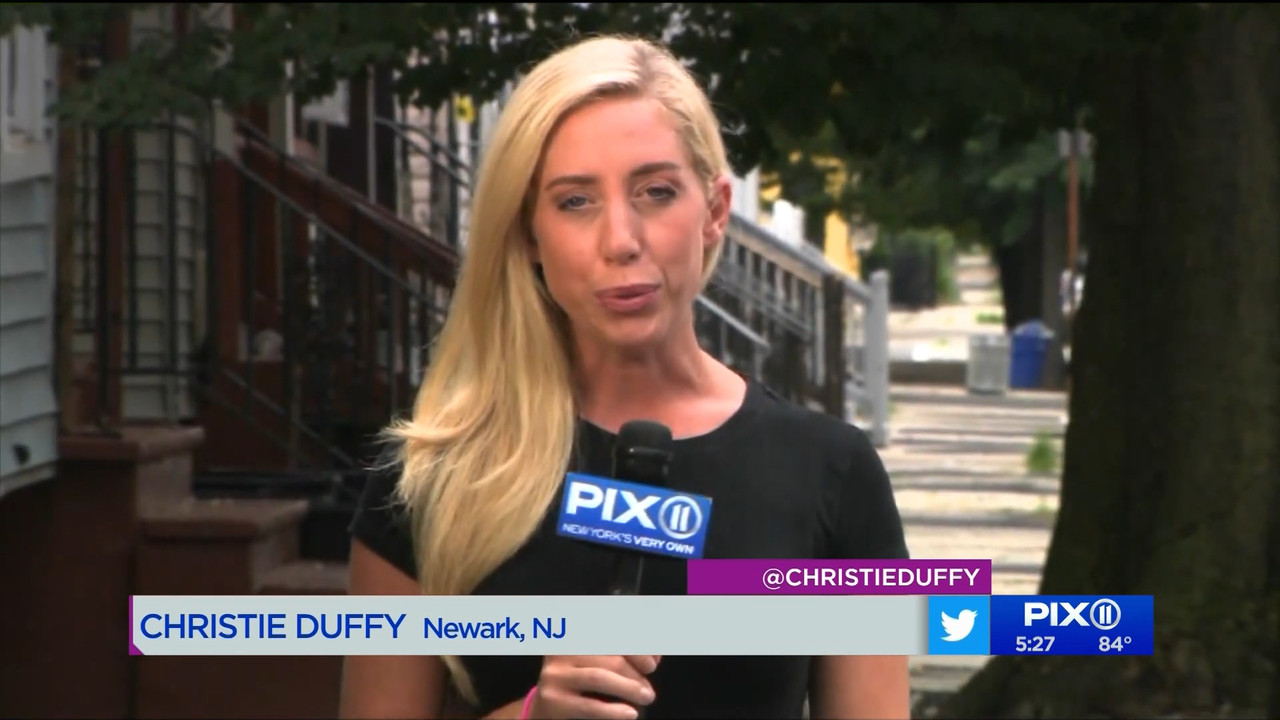 08.01 - 22.00.00 - PIX11 News at 5..ts_snapshot_00.33.19.061