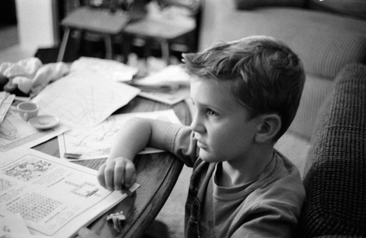 7 Key Differences Between Propaganda and Education