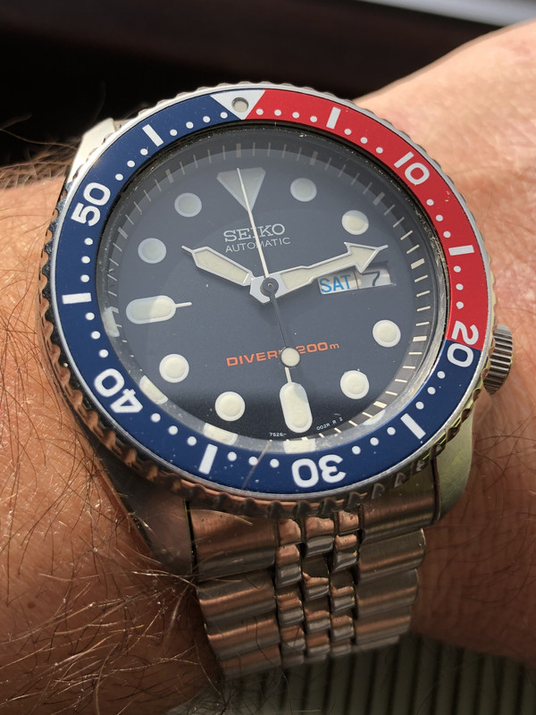 8B32F3C9-FEE1-478F-A8F4-8663D54A1DC0