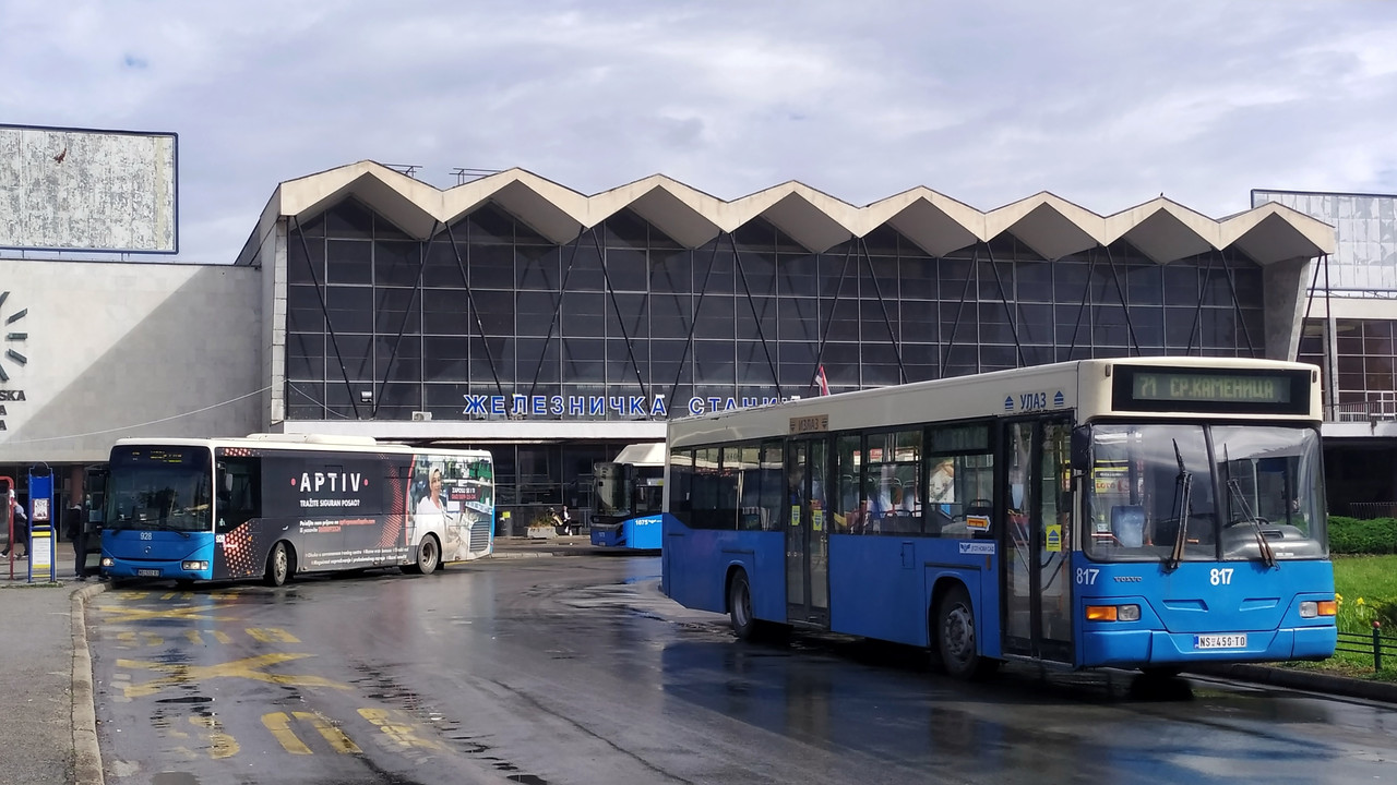 Volvo B7RLE / Neobus 501G (2005) #817 i Iveco Crossway 12 LE (2011) #928