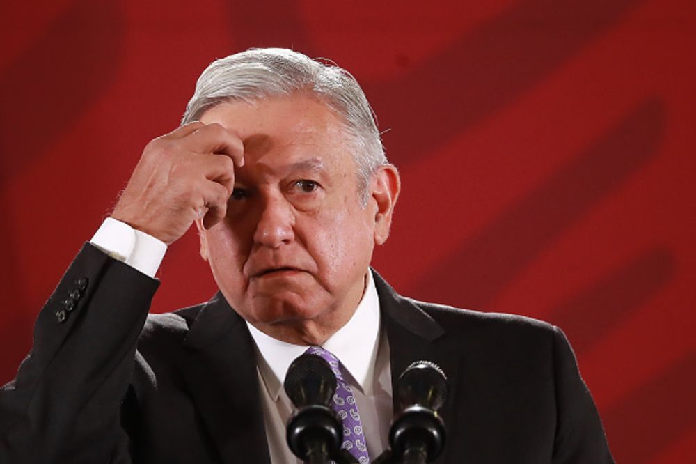 AMLO fue ingresado al hospital militar para su revisión de rutina