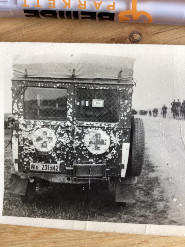 Wehrmacht Fahrzeug Granatsplitter Original Foto