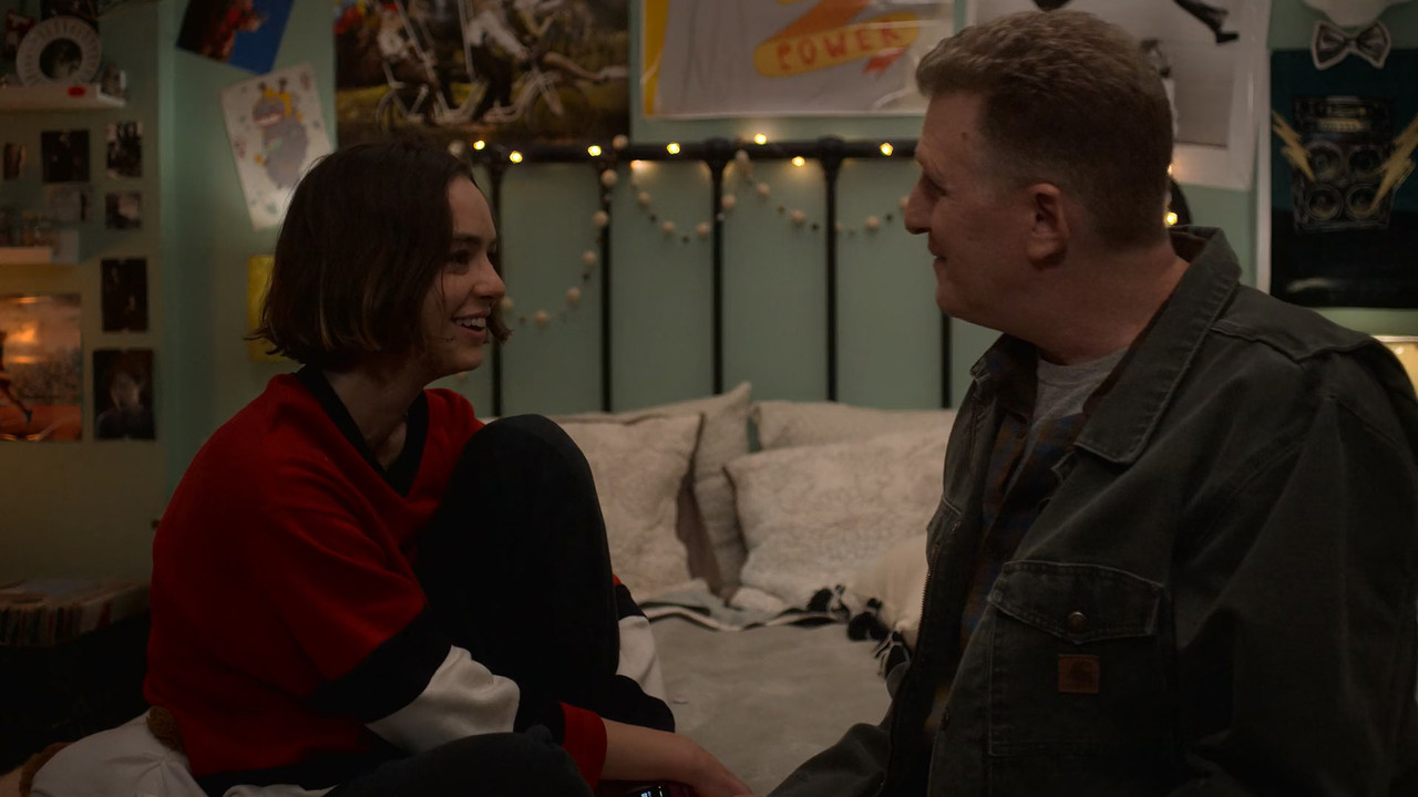 Atypical (2017) S02E01 Juiced! (1080p NF WEB-DL x265 10bit EAC3 