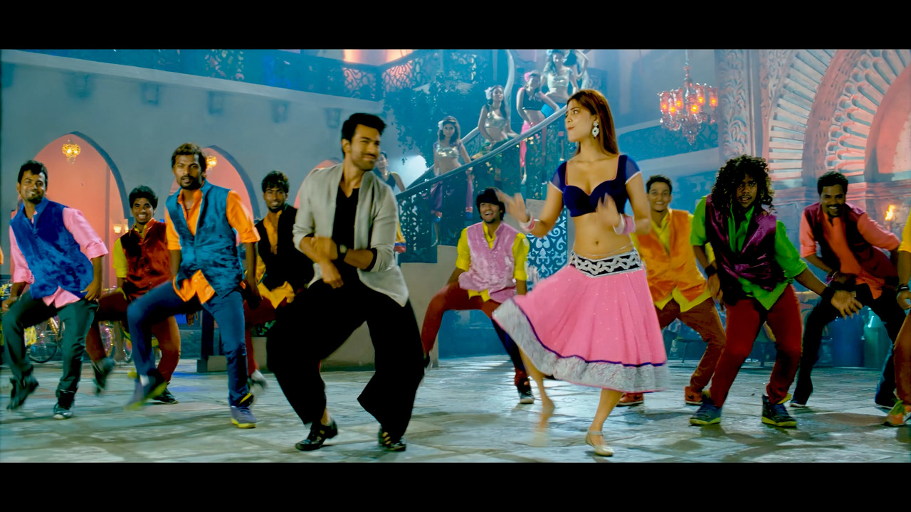 Shruti Haasan From Yevadu Hot Song 4K.mp4_snapshot_01.24.438