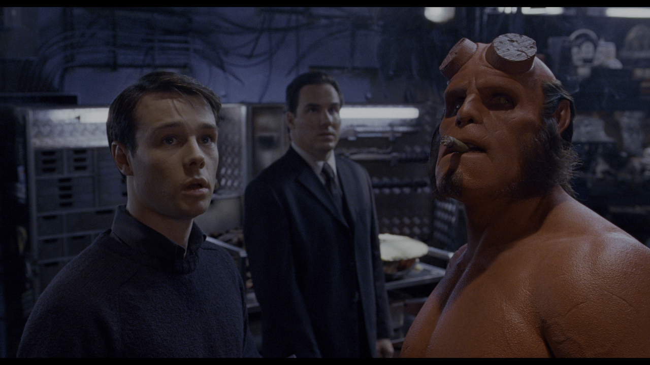 Hellboy.2004.2160p.UHD.BDRemux.TrueHD.Atmos.HDR.DoVi.Hybrid.P8.by.DVT.mkv_20220607_180004.084